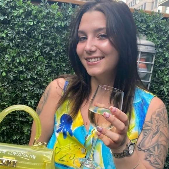 Meet your Posher, Cat - Picture 3 of 3